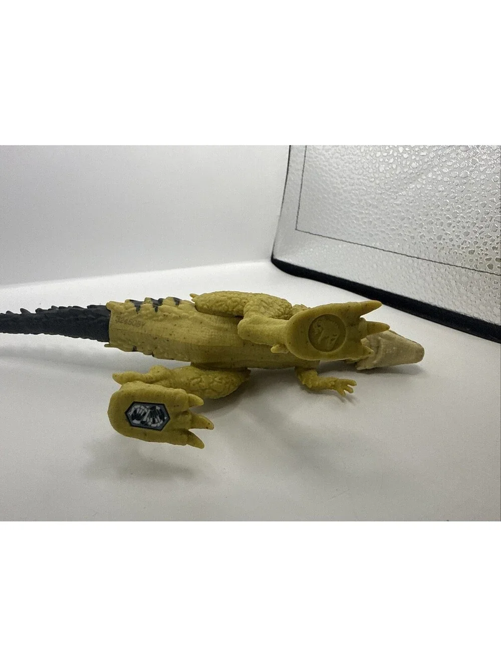 Mattel Jurassic World Survival Frenzy Pack Spectrovenator Dinosaur Figure Loose